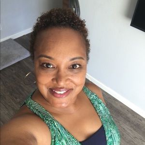 Meet your Posher, Michele